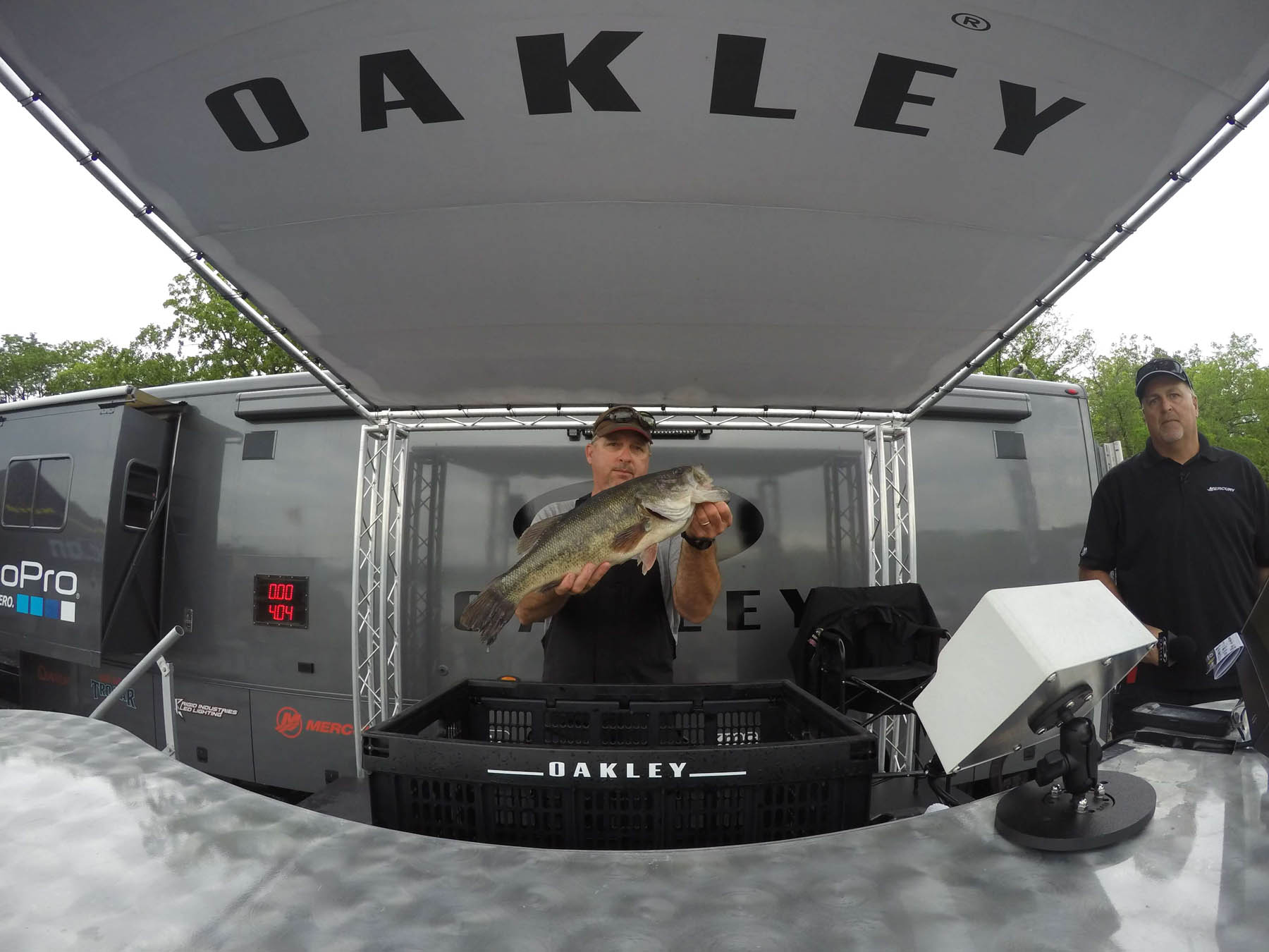 oakley big bass tour 2015